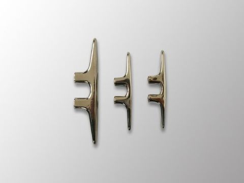 點(diǎn)擊查看詳細(xì)信息<br>標(biāo)題：方形系船柱 閱讀次數(shù)：1486